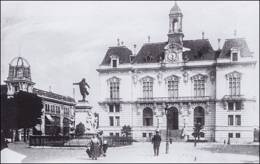 Place de la Mairie 1-800.jpg