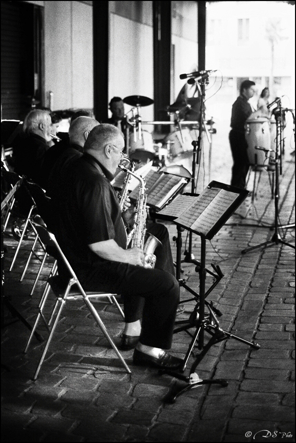 2018-06-21 - Olympus OM-2 - Argentique Tri-X 400 - Fête de la Musique Tarbes et autres-2-800.jpg